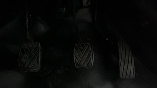Used 2016 Maruti Suzuki Wagon R 1.0 [2010-2019] VXi Petrol Manual interior PEDALS VIEW