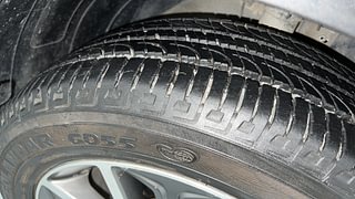 Used 2019 Hyundai Tucson [2016-2020] GL (O) AT Diesel Diesel Automatic tyres RIGHT FRONT TYRE TREAD VIEW