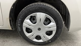 Used 2016 Maruti Suzuki Wagon R 1.0 [2010-2019] VXi Petrol Manual tyres RIGHT FRONT TYRE RIM VIEW