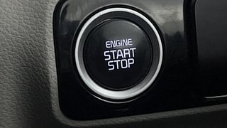 Used 2021 Kia Sonet HTX 1.0 iMT Petrol Manual top_features Keyless start