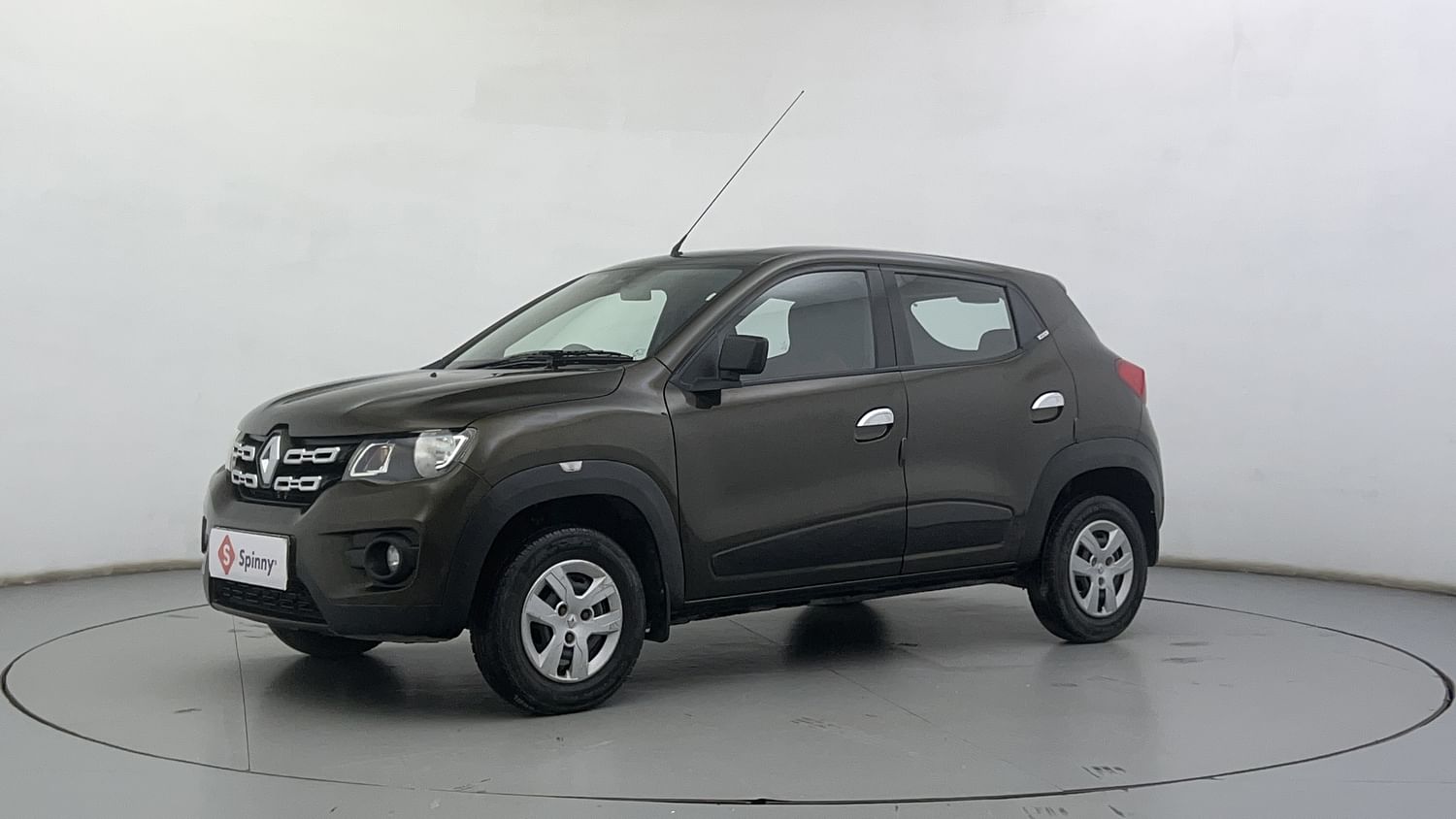 LEFT FRONT CORNER VIEW