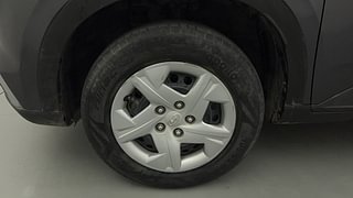 Used 2021 Hyundai Venue [2019-2021] S 1.0 Turbo DCT Petrol Automatic tyres LEFT FRONT TYRE RIM VIEW