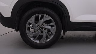 Used 2021 Hyundai Creta SX OPT Turbo DCT Dual Tone Petrol Petrol Automatic tyres RIGHT REAR TYRE RIM VIEW