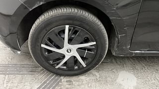 Used 2016 Ford Figo Aspire Trend 1.5 TDCi Diesel Manual tyres LEFT FRONT TYRE RIM VIEW