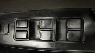 Used 2016 Maruti Suzuki Swift [2011-2017] VXi Petrol Manual top_features Power windows