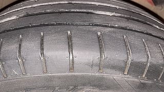 Used 2019 Maruti Suzuki Swift [2017-2021] ZXi AMT Petrol Automatic tyres RIGHT FRONT TYRE TREAD VIEW