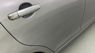Used 2016 Maruti Suzuki Swift [2011-2017] VXi Petrol Manual dents MINOR SCRATCH