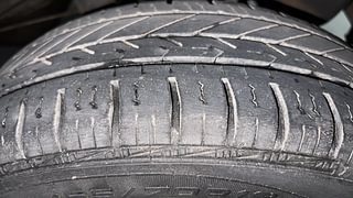 Used 2015 Hyundai Eon [2011-2018] Magna + Petrol Manual tyres LEFT REAR TYRE TREAD VIEW