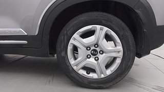Used 2021 Kia Sonet HTX 1.0 iMT Petrol Manual tyres LEFT REAR TYRE RIM VIEW
