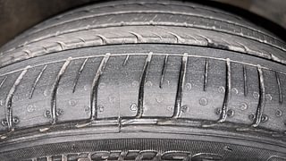 Used 2022 Maruti Suzuki Ciaz Alpha Petrol Petrol Manual tyres RIGHT FRONT TYRE TREAD VIEW