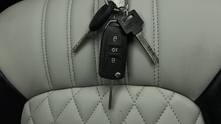 Used 2022 Tata Nexon XM S Petrol Petrol Manual extra CAR KEY VIEW