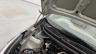 Used 2018 Hyundai Elite i20 [2018-2020] Asta 1.2 Petrol Manual engine ENGINE RIGHT SIDE HINGE & APRON VIEW