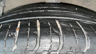 Used 2022 Hyundai New i20 Asta (O) 1.2 MT Petrol Manual tyres RIGHT REAR TYRE TREAD VIEW