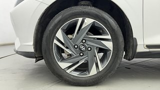 Used 2023 Hyundai New i20 Asta (O) 1.2 MT Petrol Manual tyres LEFT FRONT TYRE RIM VIEW