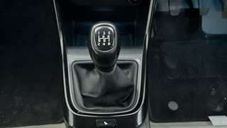 Used 2022 Tata Altroz XZ Plus 1.2 Dark Edition Petrol Manual interior GEAR  KNOB VIEW