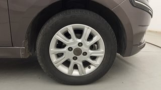 Used 2016 Tata Tiago [2016-2020] Revotorq XZ Diesel Manual tyres RIGHT FRONT TYRE RIM VIEW
