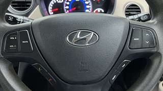 Used 2018 Hyundai Grand i10 Magna AT 1.2 Kappa VTVT Petrol Automatic top_features Steering mounted controls