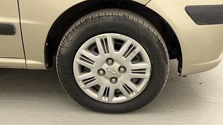 Used 2011 Hyundai Santro Xing [2007-2014] GLS Petrol Manual tyres RIGHT FRONT TYRE RIM VIEW
