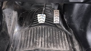 Used 2021 Hyundai New i20 Sportz 1.0 Turbo IMT Petrol Manual interior PEDALS VIEW