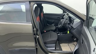 Used 2016 Renault Kwid [2015-2019] RXT Petrol Manual interior RIGHT SIDE FRONT DOOR CABIN VIEW