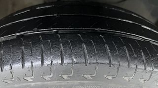 Used 2021 Honda Amaze 1.2 S CVT i-VTEC Petrol Automatic tyres RIGHT FRONT TYRE TREAD VIEW