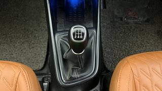 Used 2023 Hyundai New i20 Asta (O) 1.2 MT Petrol Manual interior GEAR  KNOB VIEW