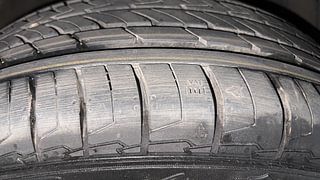 Used 2021 Hyundai New i20 Sportz 1.0 Turbo IMT Petrol Manual tyres RIGHT FRONT TYRE TREAD VIEW