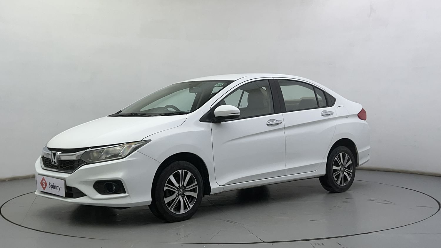 LEFT FRONT CORNER VIEW
