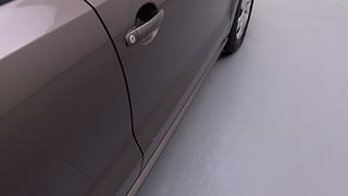 Used 2016 Volkswagen Polo [2015-2019] Trendline 1.2L (P) Petrol Manual dents MINOR SCRATCH