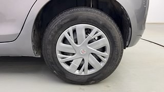 Used 2016 Maruti Suzuki Swift [2011-2017] VXi Petrol Manual tyres LEFT REAR TYRE RIM VIEW