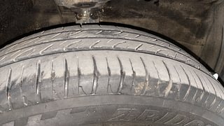 Used 2012 Maruti Suzuki Wagon R 1.0 [2010-2019] VXi Petrol Manual tyres RIGHT FRONT TYRE TREAD VIEW