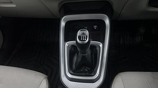 Used 2021 Kia Sonet HTX 1.0 iMT Petrol Manual interior GEAR  KNOB VIEW