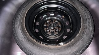 Used 2015 Hyundai Eon [2011-2018] Magna + Petrol Manual tyres SPARE TYRE VIEW