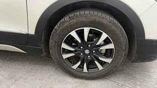 Used 2022 Maruti Suzuki S-Cross Zeta AT Petrol Automatic tyres RIGHT FRONT TYRE RIM VIEW