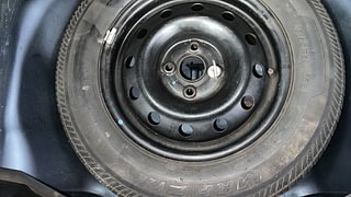 Used 2016 Maruti Suzuki Swift [2011-2017] VXi Petrol Manual tyres SPARE TYRE VIEW