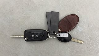 Used 2023 Tata Punch Camo Adventure AMT Petrol Automatic extra CAR KEY VIEW