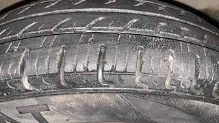 Used 2017 Renault Kwid [2015-2019] RXL Petrol Manual tyres RIGHT FRONT TYRE TREAD VIEW