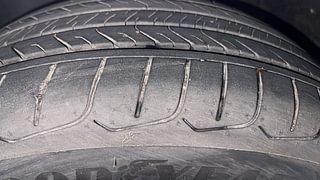 Used 2023 Hyundai Verna SX (O) 1.5 Turbo Petrol DCT Petrol Automatic tyres LEFT FRONT TYRE TREAD VIEW