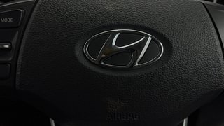 Used 2021 Hyundai Aura SX 1.2 Petrol Petrol Manual top_features Airbags
