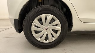Used 2013 Maruti Suzuki Swift [2011-2017] VXi Petrol Manual tyres RIGHT REAR TYRE RIM VIEW