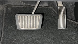 Used 2018 Hyundai Elite i20 [2018-2020] Asta CVT Petrol Automatic interior PEDALS VIEW