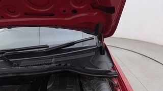 Used 2012 Mercedes-Benz B-Class [2012-2015] B180 Sport Petrol Petrol Automatic engine ENGINE LEFT SIDE HINGE & APRON VIEW