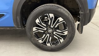 Used 2022 Renault Kiger RXZ 1.0 Turbo MT Petrol Manual tyres LEFT REAR TYRE RIM VIEW