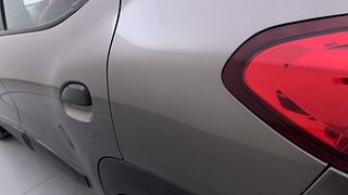 Used 2017 Renault Kwid [2017-2019] CLIMBER 1.0 Petrol Manual dents MINOR SCRATCH