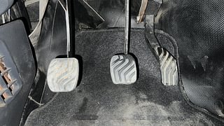 Used 2016 Renault Kwid [2015-2019] RXT Petrol Manual interior PEDALS VIEW