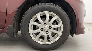 Used 2015 Honda Amaze [2013-2016] 1.2 VX i-VTEC Petrol Manual tyres RIGHT FRONT TYRE RIM VIEW