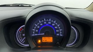 Used 2015 Honda Amaze [2013-2016] 1.2 VX i-VTEC Petrol Manual interior CLUSTERMETER VIEW