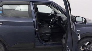 Used 2022 Hyundai Venue [2019-2022] SX 1.0 (O) Turbo iMT Petrol Manual interior RIGHT SIDE FRONT DOOR CABIN VIEW