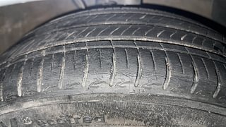 Used 2021 Hyundai Aura SX 1.2 Petrol Petrol Manual tyres RIGHT FRONT TYRE TREAD VIEW