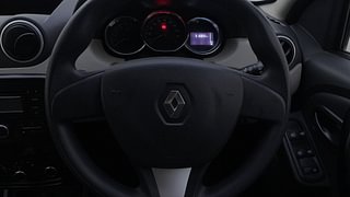 Used 2015 Renault Duster [2012-2015] RxL Petrol Petrol Manual top_features Steering mounted controls